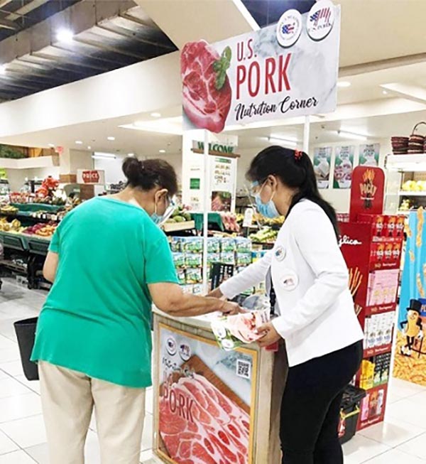 Реклама пищевой ценности американской свинины в торговых сетях на Филиппинах