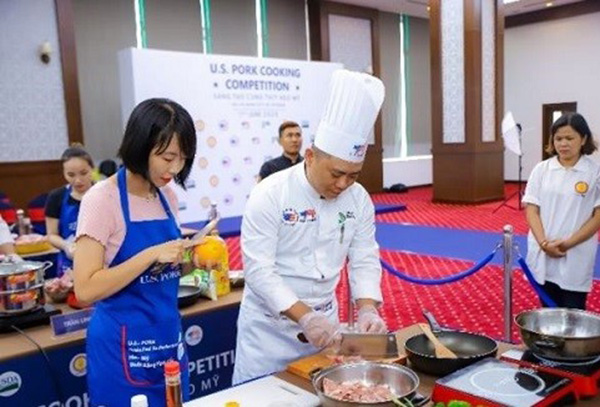 Американская Федерация по экспорту мяса провела конкурс шеф-поваров во Вьетнаме